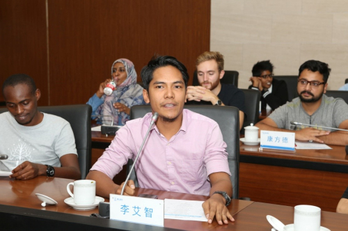1537322259529034113.jpg 学生代表李艾智致辞.jpg