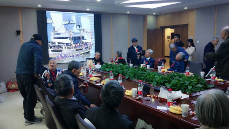 1556419658646080485.jpg 6.合唱《友谊地久天长》.jpg